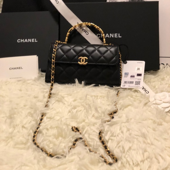 Chanel Flab Phone Holder with Chain - Picture 3 of 17